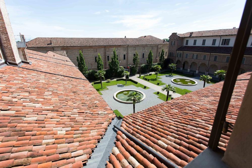 Hotel I Somaschi Cherasco Bagian luar foto