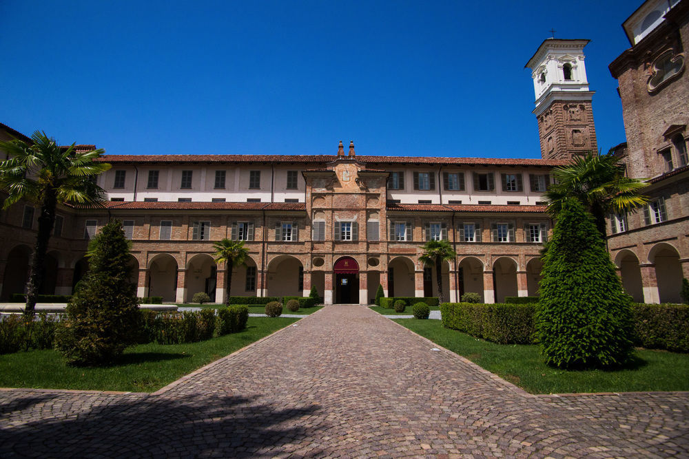 Hotel I Somaschi Cherasco Bagian luar foto